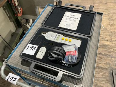 Overview picture of UCC leak detector